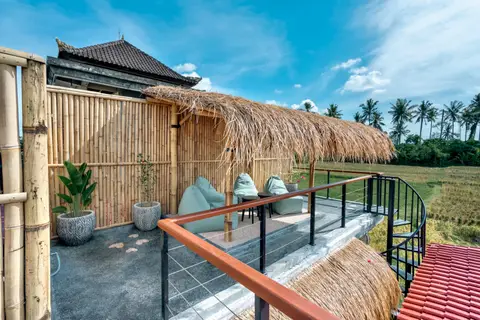 Joglo Hati: upstairs terrace overlooking the rice fields