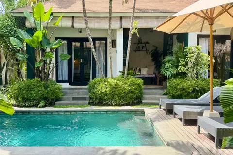Villa Mint Satu: pool and tropical garden