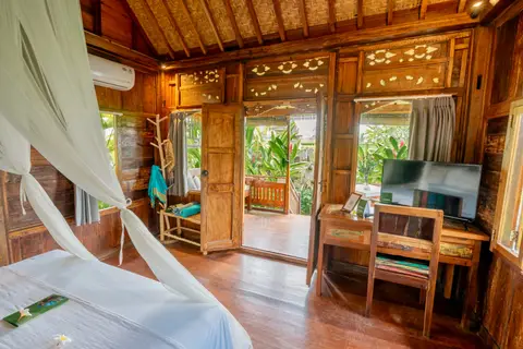 Rumah Richard: seating corner in the second cottage